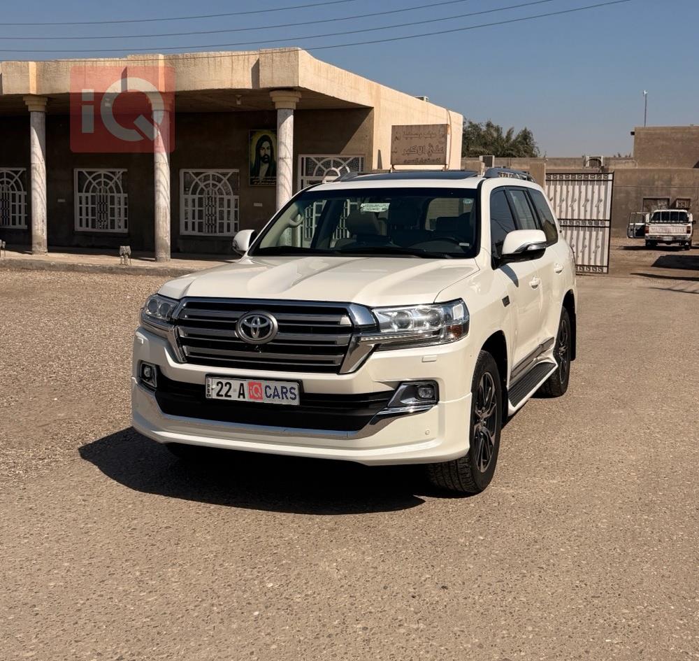 تويوتا لاندكروزر